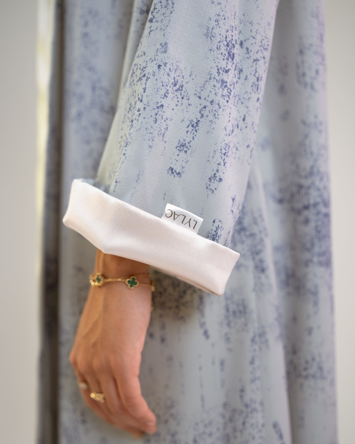 Lylac Reversible Abaya